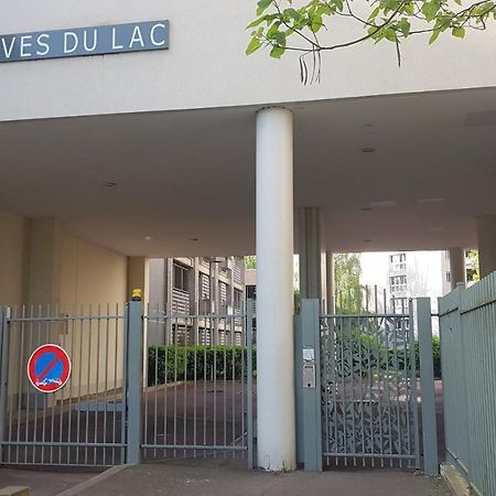 Une Chambre Privee Entre Paris Et Disneyland Noisy-le-Grand Kültér fotó